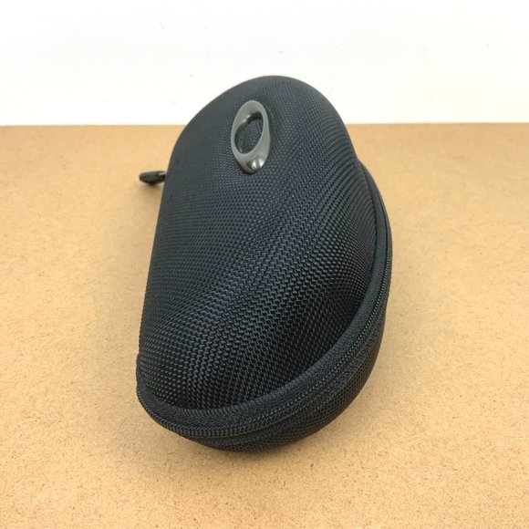OAKLEY Zippered Sunglass Case - Picture 15 of 15